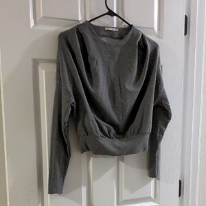 Chic Gray Long Sleeve Pullover